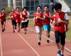2022中考体育考试的跑步考试技巧有哪些 如何提高成绩
